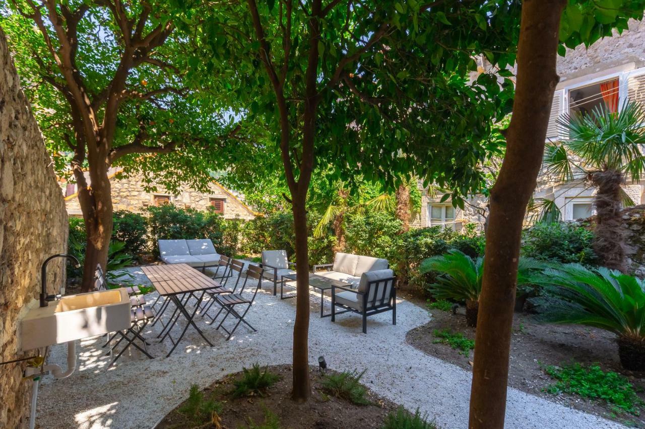 Old Town House With Floor Heating & Lush Private Garden Villa Dubrovnik Exteriör bild