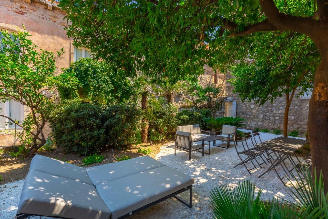 Old Town House With Floor Heating & Lush Private Garden Villa Dubrovnik Exteriör bild